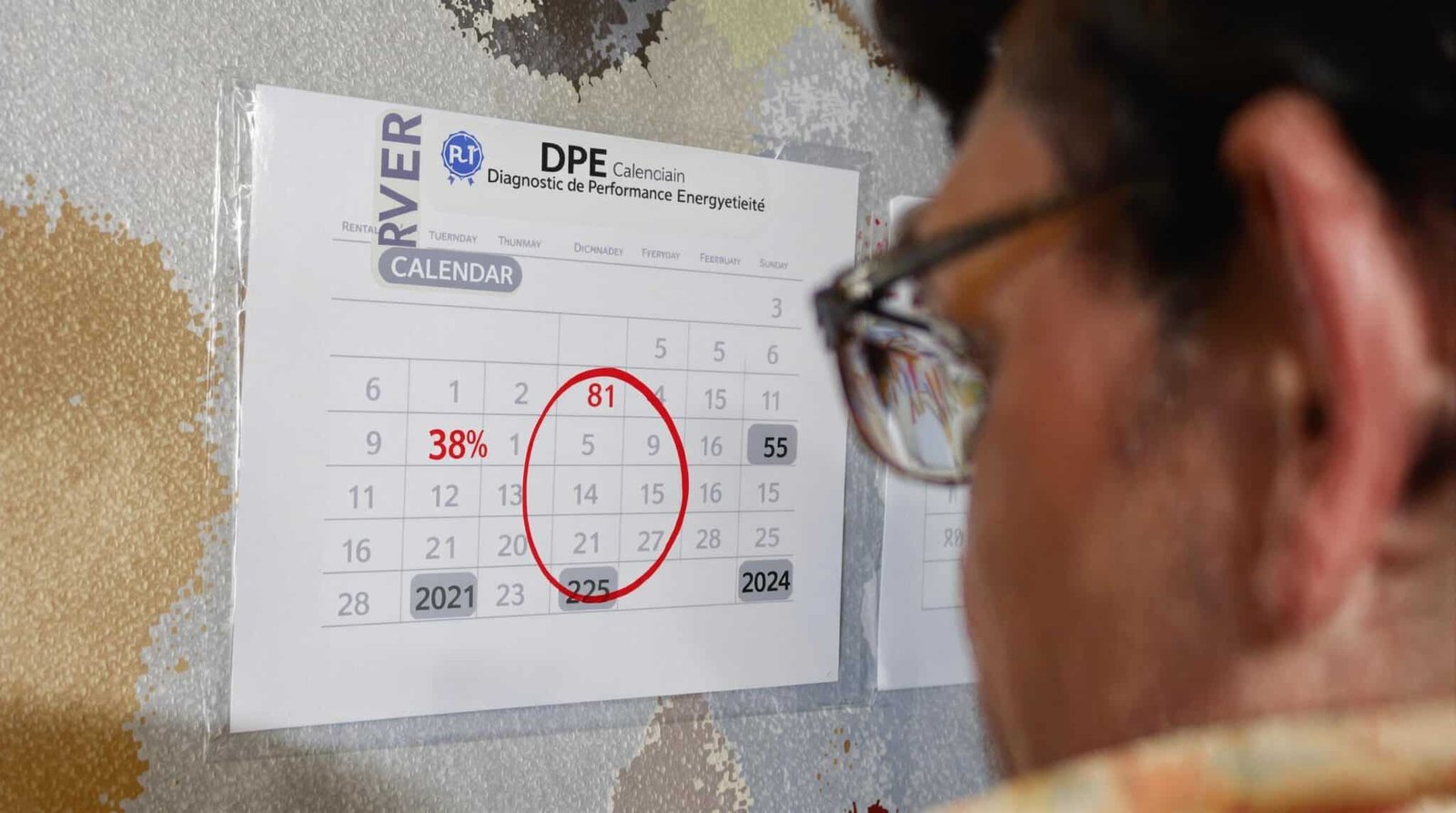 Calendrier DPE avec date du 1er février encerclée.